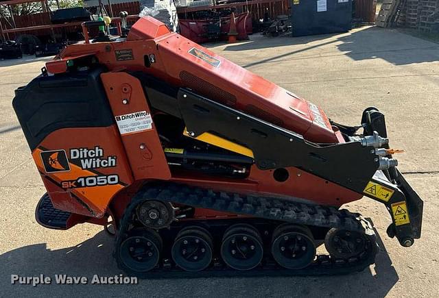 Image of Ditch Witch SK1050 equipment image 3