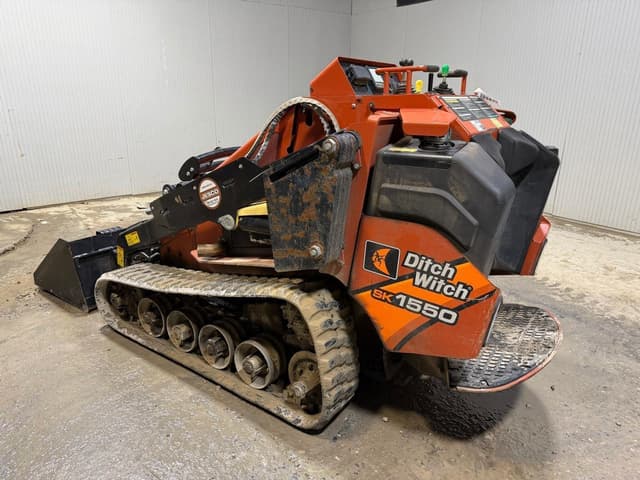 Image of Ditch Witch SK1550 equipment image 2