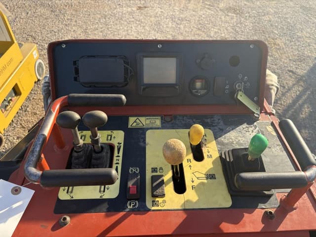 Image of Ditch Witch SK1550 equipment image 3