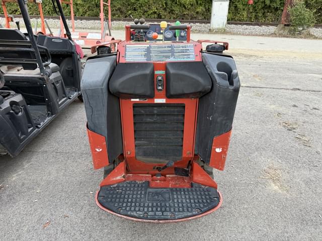 Image of Ditch Witch SK600 equipment image 3