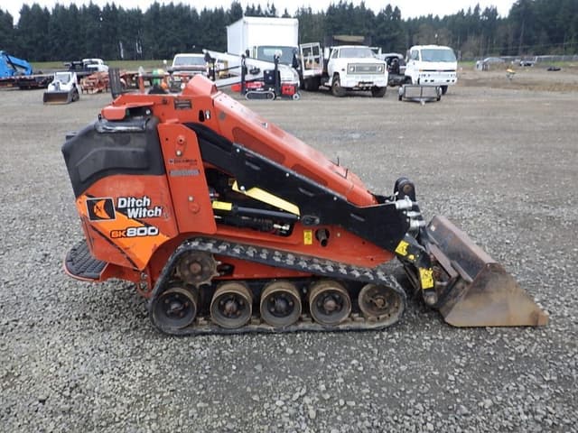 Image of Ditch Witch SK800 equipment image 2