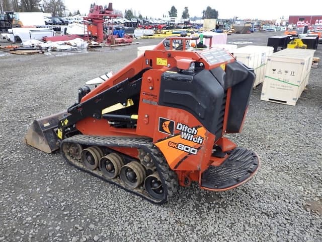 Image of Ditch Witch SK800 equipment image 4