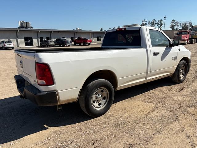 Image of Dodge Ram 1500 equipment image 3