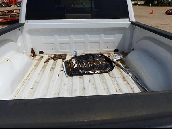 Image of Dodge Ram 1500 equipment image 4