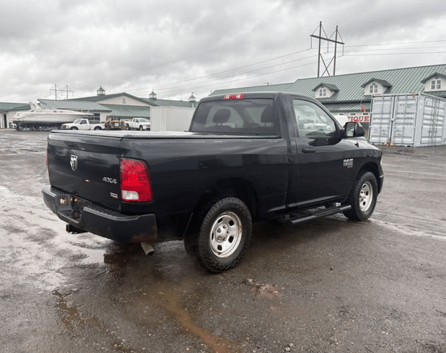 Image of Dodge Ram 1500 equipment image 4
