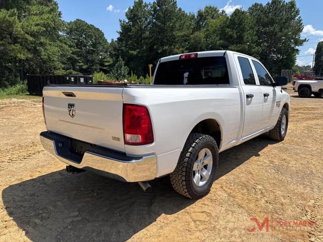 Image of Dodge Ram 1500 equipment image 2