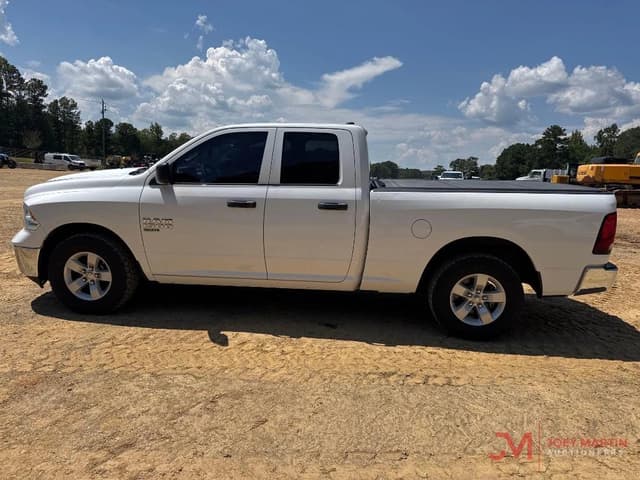 Image of Dodge Ram 1500 equipment image 4
