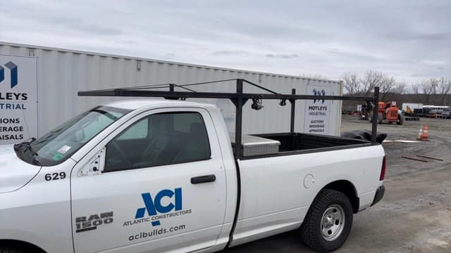 Image of Dodge Ram 1500 equipment image 4