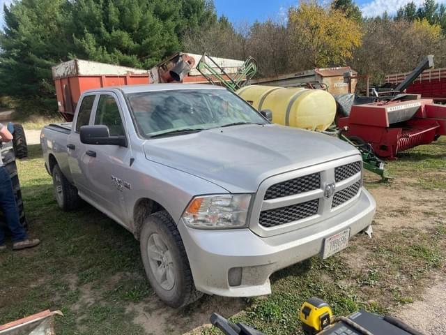 Image of Dodge Ram 1500 equipment image 3