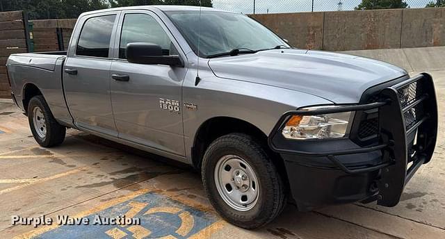 Image of Dodge Ram 1500 equipment image 2