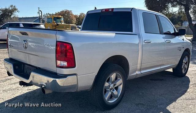 Image of Dodge Ram 1500 equipment image 4