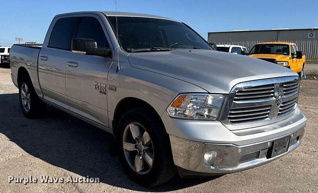 Image of Dodge Ram 1500 equipment image 2