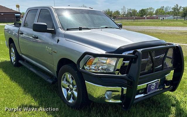 Image of Dodge Ram 1500 equipment image 2