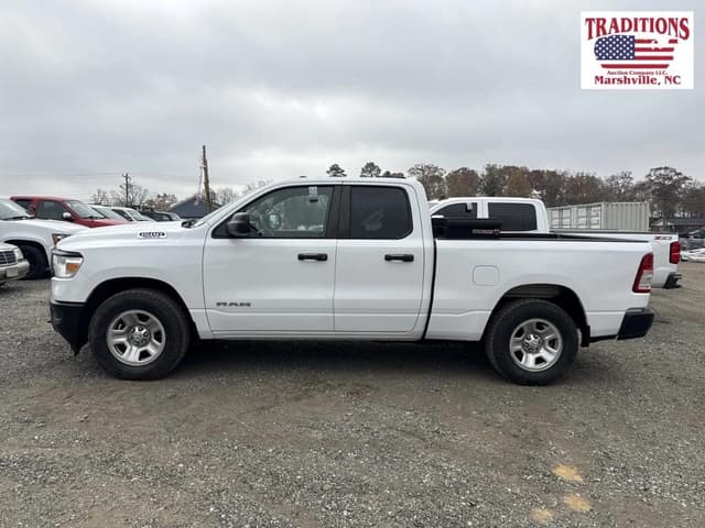 Image of Dodge Ram 1500 equipment image 3