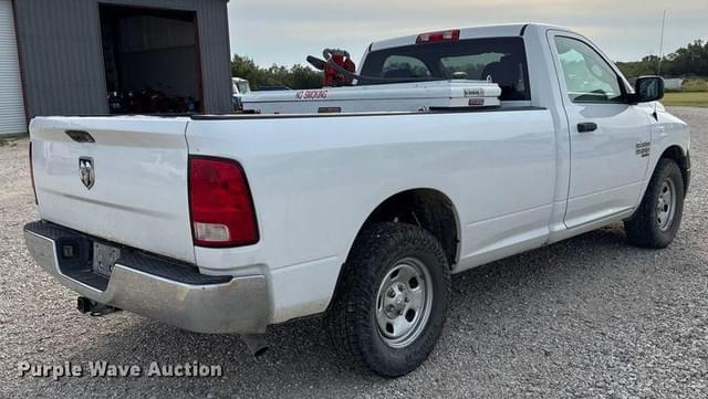 Image of Dodge Ram 1500 equipment image 4