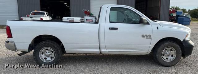 Image of Dodge Ram 1500 equipment image 3