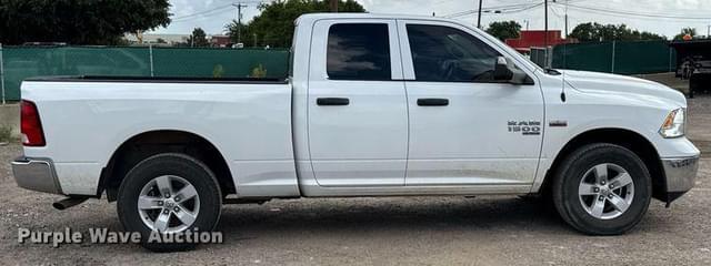 Image of Dodge Ram 1500 equipment image 3