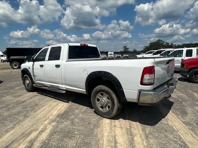 Image of Dodge Ram 2500 equipment image 3