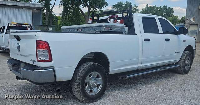 Image of Dodge Ram 2500 equipment image 4