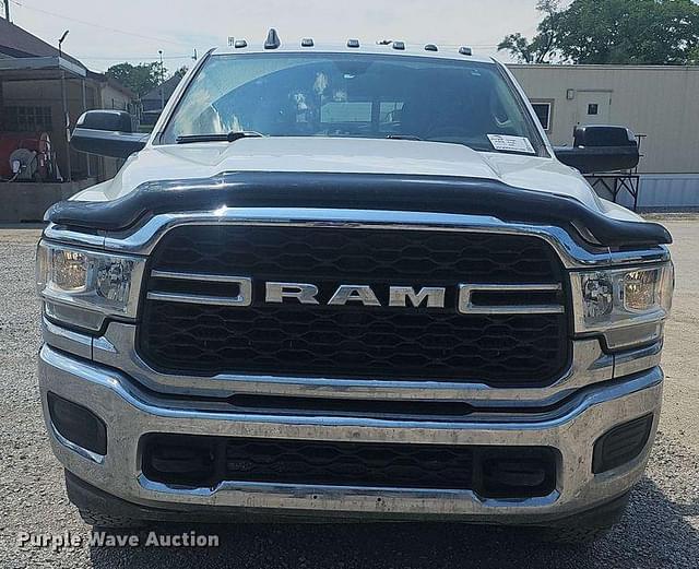 Image of Dodge Ram 2500 equipment image 1