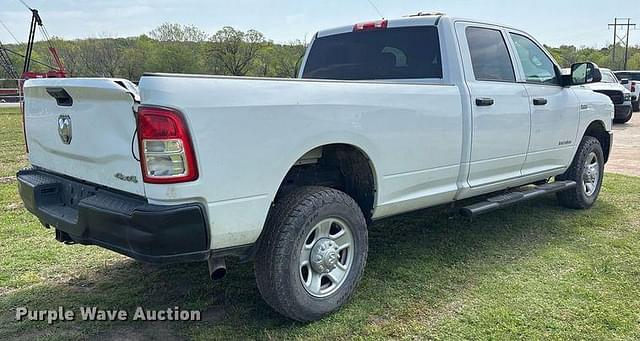 Image of Dodge Ram 2500 equipment image 4