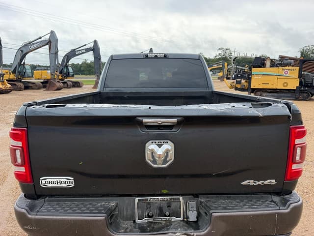Image of Dodge Ram 2500 equipment image 4