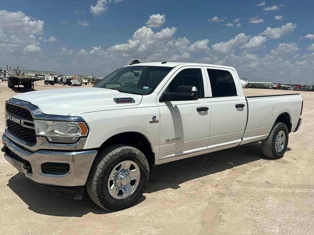 Image of Dodge Ram 3500 Primary image