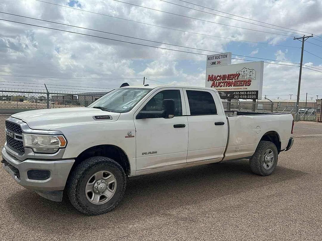 Image of Dodge Ram 3500 Primary image