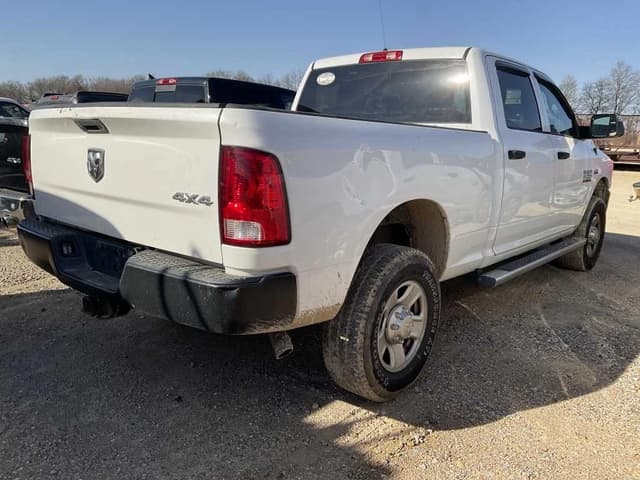 Image of Dodge Ram 3500HD equipment image 3