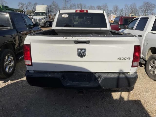 Image of Dodge Ram 3500HD equipment image 4