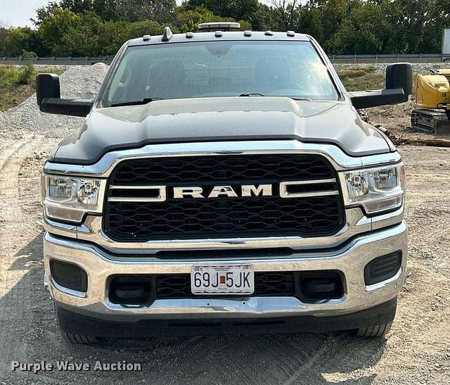 Image of Dodge Ram 3500HD equipment image 1