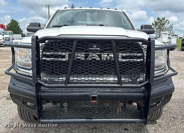 Image of Dodge Ram 5500 equipment image 1