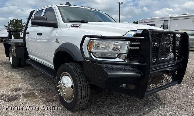 Image of Dodge Ram 5500 equipment image 2