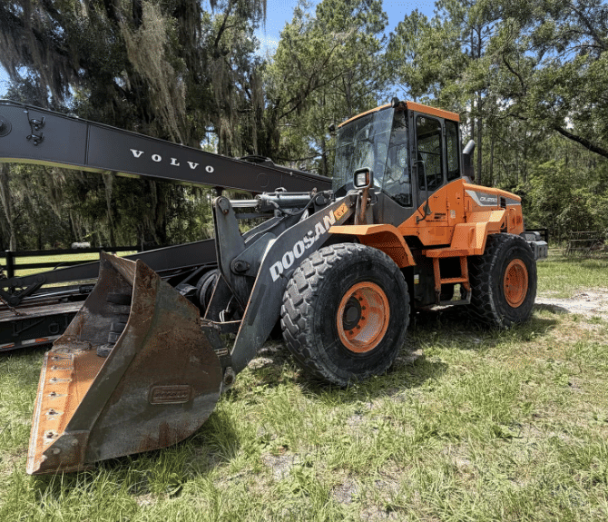 Image of Doosan DL250-5 Primary Image