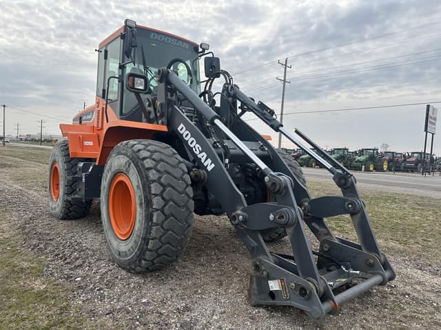 Image of Doosan DL250-5 equipment image 1