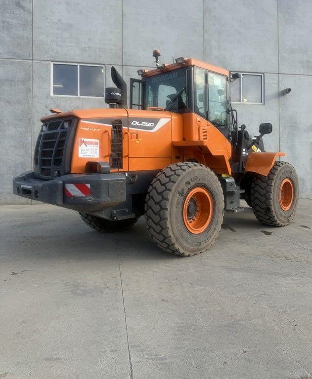 Image of  Doosan DL280 equipment image 1