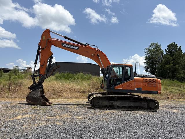 Image of  Doosan DX225LC-5 equipment image 1