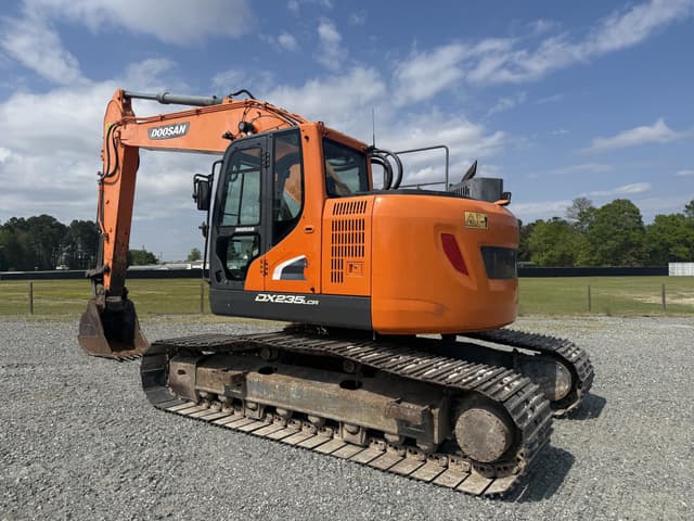 Image of Doosan DX235LCR-5 equipment image 2