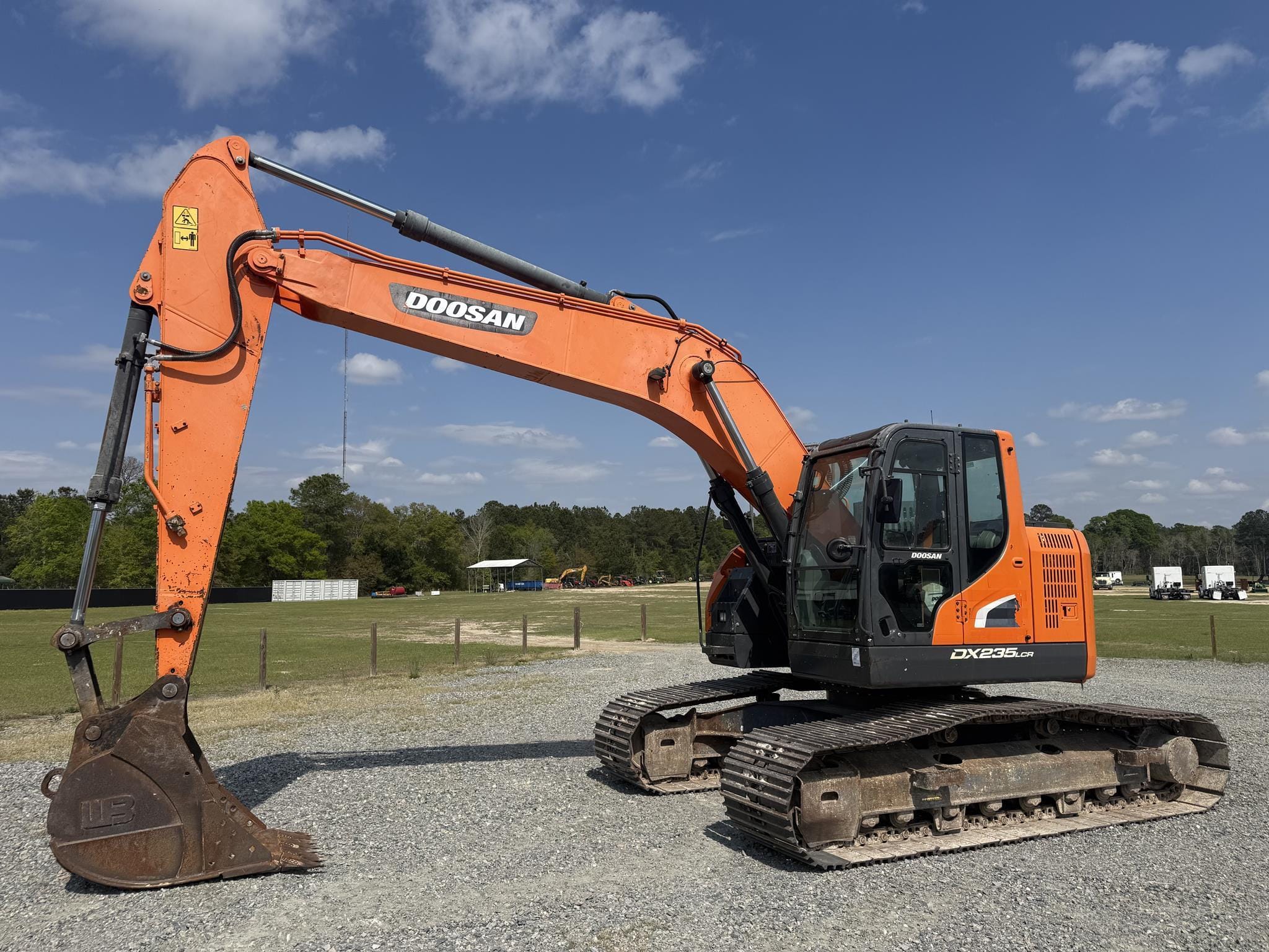 2019 Doosan DX235LCR-5 Equipment Image0