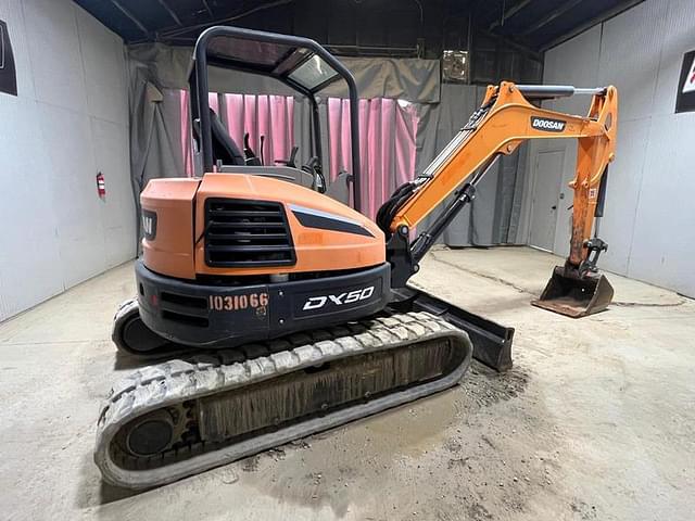 Image of  Doosan DX50 equipment image 4