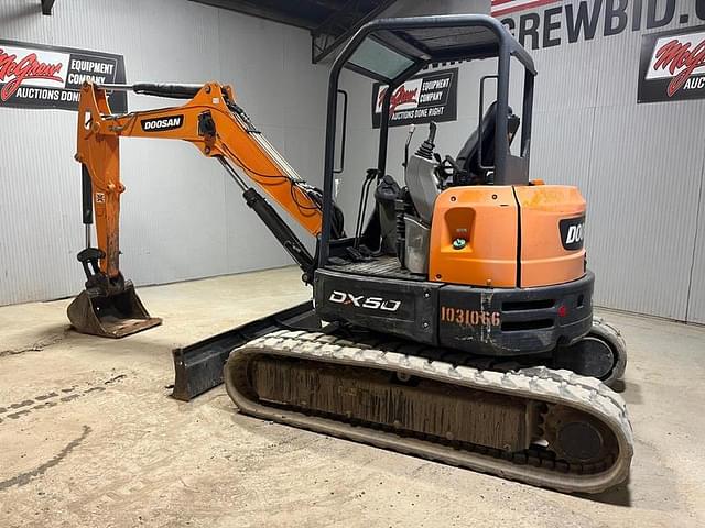 Image of  Doosan DX50 equipment image 2