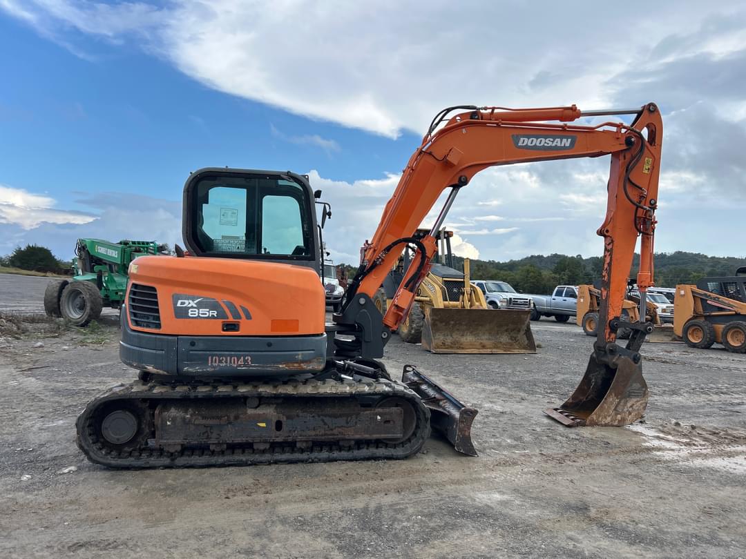 Image of  Doosan DX85R Primary image