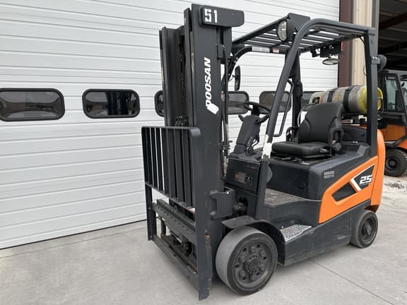 Image of Doosan GC25S-9 equipment image 2