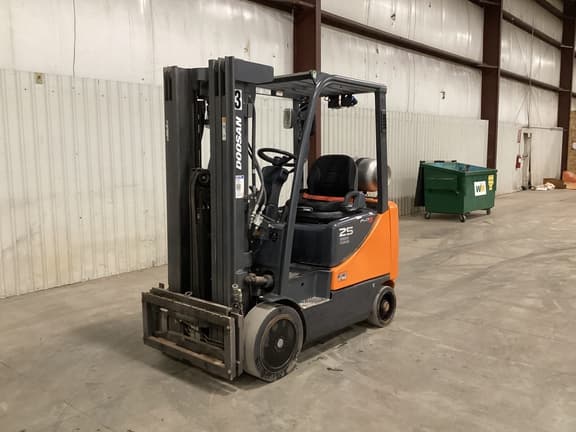 Image of  Doosan GC25P-5 equipment image 2