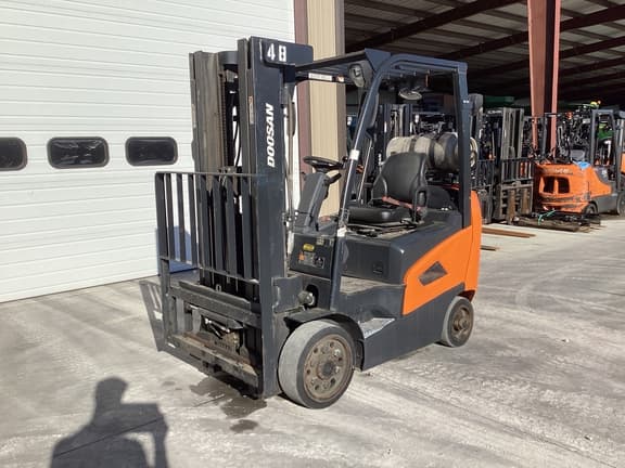 Image of Doosan GC25S-9 equipment image 2