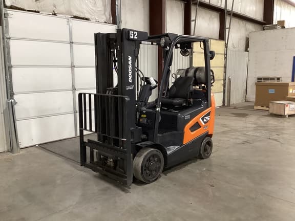 Image of Doosan GC25S-9 equipment image 2