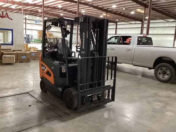 Image of Doosan GC25S-9 equipment image 4