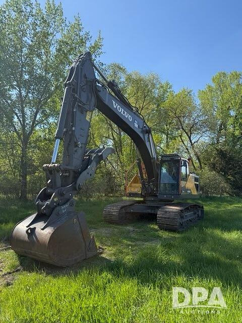 Image of Volvo EC300EL equipment image 2