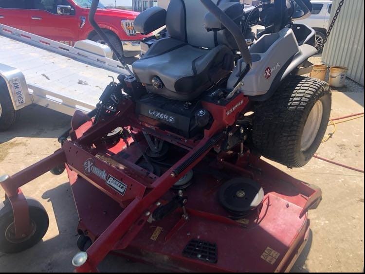 2019 Exmark Lazer Z Equipment Image0