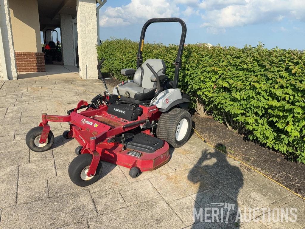 2019 Exmark Lazer Z Equipment Image0